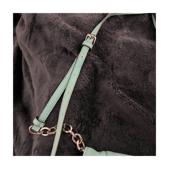 Simply Vera Wang Crossbody Bag - Picture 3 of 12